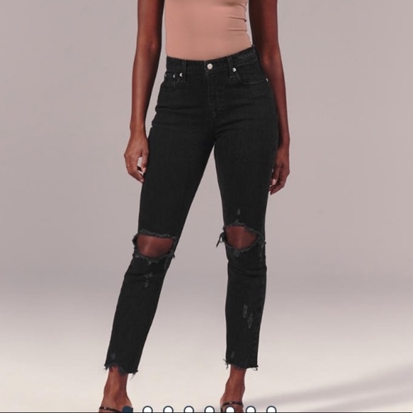 Abercrombie Mom High Rise Jeans - Picture 2 of 5